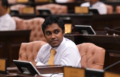 އުސޫލުތަކާ ހިލާފުވީ ކަމަށް ބުނެ ހައިތަމް އެމްޑީޕީން ވަކިވެއްޖެ