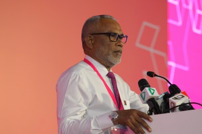 ނިޒާމީ ވޯޓެއްގެ ވާހަކަ ދެއްކުން މިވަގުތު މުހިންމެއް ނޫން: އަދުރޭ