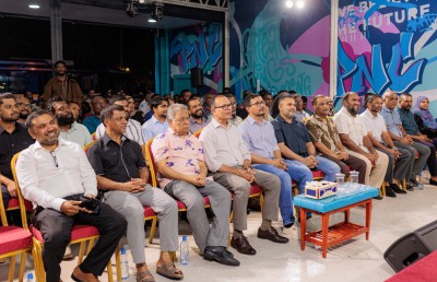 މި ސަރުކާރު އައުމާ އެކު އޮންނަނީ ކޮރަޕްޝަން ތަޅުލާފައި: ޝާޑު