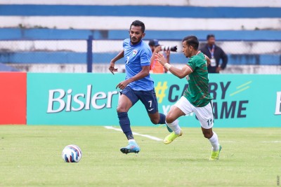 ފަހުވަގުތު ބަންގުލަދޭޝްއިން ރާއްޖެ ހިފަހައްޓައިފި