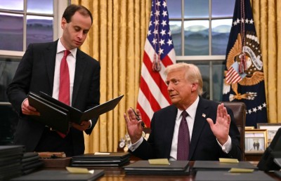 އެމެރިކާއަށް ވަނުން 12 ގައުމެއްގެ މީހުންނަށް މަނާކޮށްފި