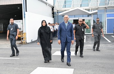 ރައީސްގެ ދެކަނބަލުން ހައްޖުގެ އަޅުކަމަށް ފުރާވަޑައިގެންފި