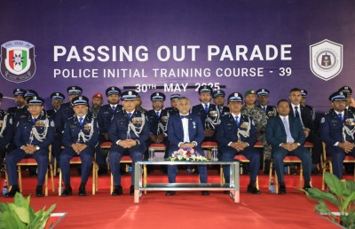 ޑިމޮކްރަސީގެ ނަމުގައި އިހުތިރާމު ގެއްލުވާލުމަކީ ފުލުހުންނަށް "ޑިޒާވްވި" ކަމެއް ނޫން: ޕީޖީ