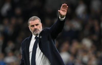 ތަށި ހޯދައިދިން ކޯޗު ވަކިކުރުމުން ޓޮޓެންހަމަށް ފާޑުކިއުން