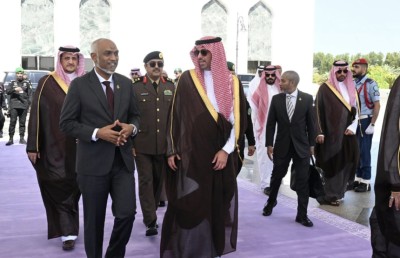 ހައްޖުގެ އަޅުކަމަށްފަހު ރައީސްގެ ދެކަނބަލުން ރާއްޖެ ވަޑައިގެންފި