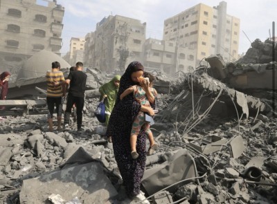 ޣައްޒާއަށް އަަދިވެސް އެހީ ނުލިބޭ، ހޮސްޕިޓަލުގައި ފަރުވާ ދެނީ ފޯނުން އަލިކޮށްގެން