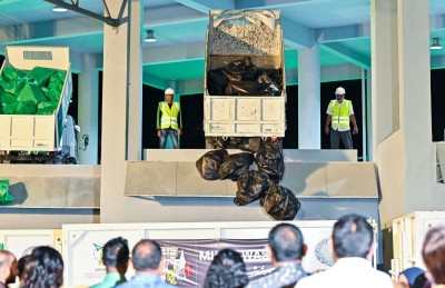 މާލެއިން މިދިޔަ އަހަރު 922 ޓަނުގެ ޕްލާސްޓިކް ކުނި ބޭރުކުރި