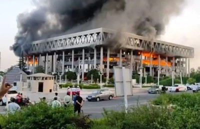 އިރާނުގެ ދައުލަތުގެ ޓީވީ ސްޓޭޝަނަށް އިޒްރޭލުން ހަމަލާ ދީފި