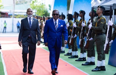 ކަންބޮޑުވުމާއެކު މިނިސްޓަރު ދެއްކެވީ ކުދިންގެ ނަތީޖާ ދަށަށް ދާ މަންޒަރުތައް!