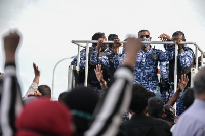 މާރާމާރީގެ ތުހުމަތުގައި 23 އަހަރުގެ އަންހެނެއްގެ ބަންދަށް 5 ދުވަސް
