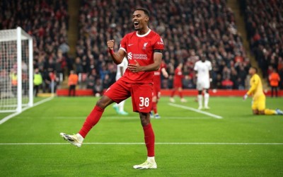 ލިވަޕޫލާއި ޓޮލޫސް ބައްދަލުކުރި މެޗު ލިވަޕޫލުން ކާމިޔާބުކޮށްފި