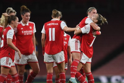 އާސެނަލް ވިމެންއިން، ސިޓީ ވިމެން ބަލިކޮށްފި