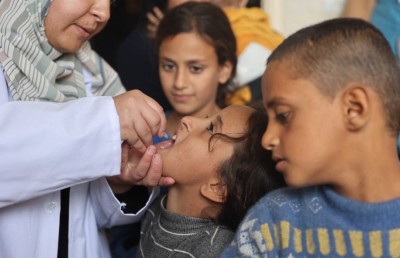 ކުޑަކުދިންނަށް ވެކްސިން ދިނުން މަދުވެ ނުރައްކާ ދަނީ ބޮޑުވަމުން: ދިރާސާ