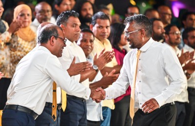 ނަޝީދު އެނބުރި ވަޑައިގަތުމުގައި ޑީލެއް ނެތް، ރިޔާސީ ޓިކެޓާއި ނިޒާމާ ގުޅޭ ޝަރުތެއް ނެތް: ފައްޔާޒު