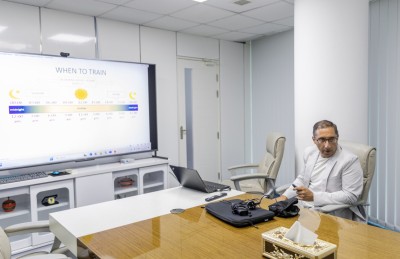 ސްޕޯޓްސް މެޑިސިންގައި އާސެނަލްގެ އެންމެ އިސް ޑޮކްޓަރުގެ އެހީ ރާއްޖޭން ހޯދަނީ