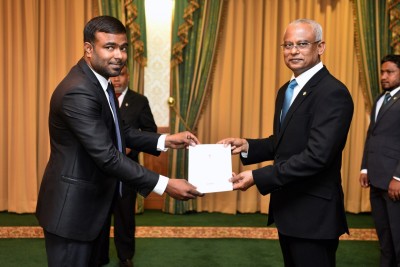 ޖޭއެސްސީގެ މެންބަރު މާނިއު އިސްތިއުފާ ދެއްވައިފި