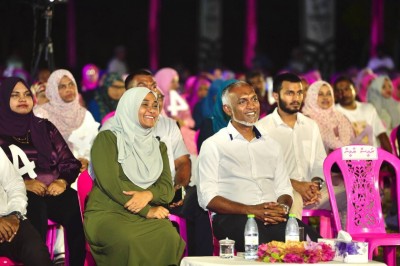 ސާޖިދާ މަގާމުގައި ދެމި ހުރުމަށް ހުރަހެއް ނެތް