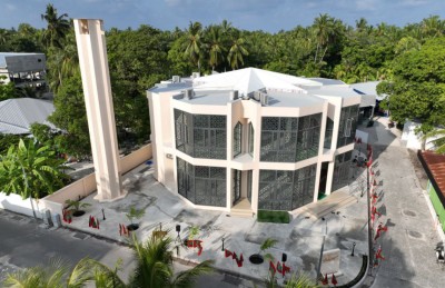 ހުކުރަށް ދިޔަ ކުދިންތަކެއް މިސްކިތުގައި ނަށާ ވީޑިއޯއަކާ އެކު ކަންބޮޑުވުން