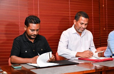 ގޯލްޑް ކަޕްގެ ލ. އަތޮޅުގެ ކޮލިފައިން ބާއްވަން ކައުންސިލާ އެކު ސޮއި ކޮށްފި