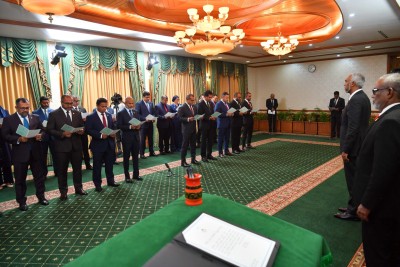ވަޒީރުންނަށް ރުހުން ހޯދަން މަޖިލީހަށް ފޮނުވައިފި