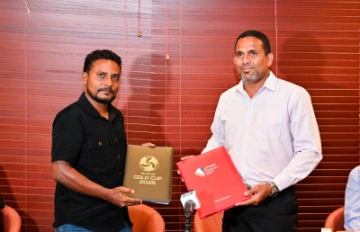 ގޯލްޑް ކަޕްގެ ލ. އަތޮޅުގެ ކޮލިފައިން ބާއްވަން ކައުންސިލާ އެކު ސޮއި ކޮށްފި