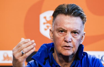 ކެންސަރު ބަލިން އަަހަންނަށް އަރައިގަނެވިއްޖެ، އަލުން ކޯޗުކަމަށް ނުކުންނަން ތައްޔާރު: ވެންހާލް