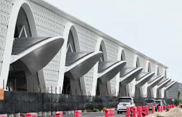 އެއާޕޯޓުގެ ދަރަނީގެ މައްސަލާގައި ފައްޔާޒުގެ ރައްދު ޔާމީނަށް!