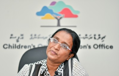 ޗިލްޑްރަންސް އޮމްބަޑްސްޕާސަން ނިއުމާތުގެ ދައުރު ދަންމާލަން ރައީސް މަޖިލީހުގައި އެދިވަޑައިގެންފި