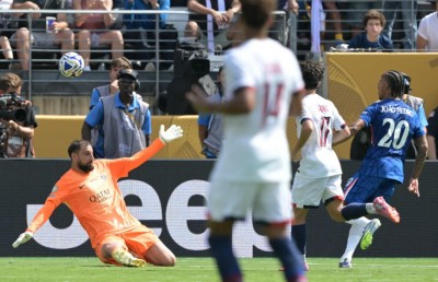 ޕީއެސްޖީގެ ނުފޫޒު ކަނޑުވާލައި ޗެލްސީ ދުނިޔޭގެ ރަސްކަމަށް