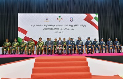 މިނިވަން ދުވަހު ރައީސް ފުލުުހުންނާއި ސިފައިންނާ އެކުގައި: "ކޮންމެ އަކަ އިންޗިއެއް ބަލަހައްޓާނީ އަމިއްލައަށް"