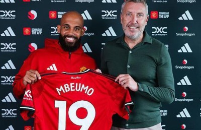 ޔުނައިޓެޑުން އެމްބަމޯ ސޮއިކުރުވައިފި، އަދިވެސް އިތުރު ކުޅުންތެރިންނަށް ބިޑްކުރަނީ