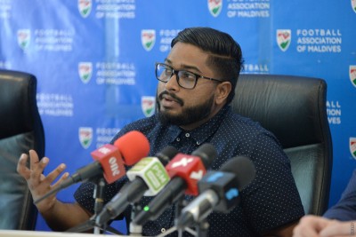 ބައްސާމްގެ ޕާސްޕޯޓު ހިފަހައްޓައިފި