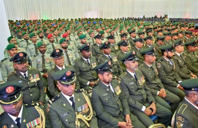 މިނިވަން ދުވަހު ރައީސް ފުލުުހުންނާއި ސިފައިންނާ އެކުގައި: "ކޮންމެ އަކަ އިންޗިއެއް ބަލަހައްޓާނީ އަމިއްލައަށް"