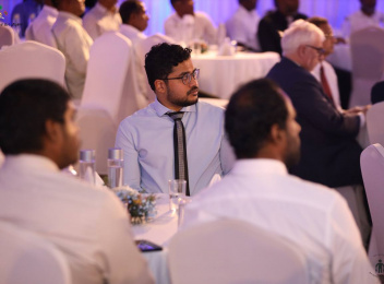ކޮންމެ ދޯންޏެއްގައި ރެސްކިއު ޑައިވަރެއް ހުރުމުގެ ސިޔާސަތެއް އެކުލަވާލަނީ