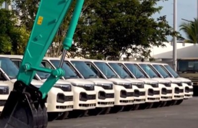 އިންޑިއާއިން ސިފައިންނަށް 72 ވެހިކަލް ހަދިޔާކޮށްފި