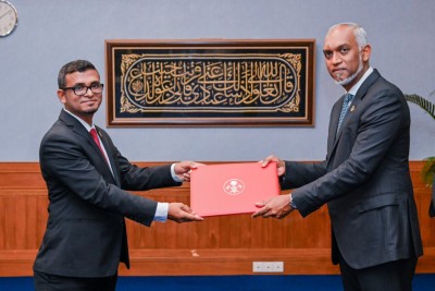 މާލީ ވަޒީރުގެ މުޝީރަކަށް ކުރީގެ މާލީ ވަޒީރު