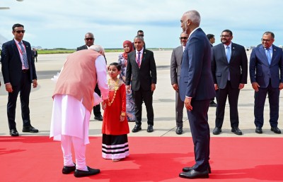 އިންޑިއާގެ ބޮޑުވަޒީރު މޯދީ ރާއްޖެ ވަޑައިގެންފި