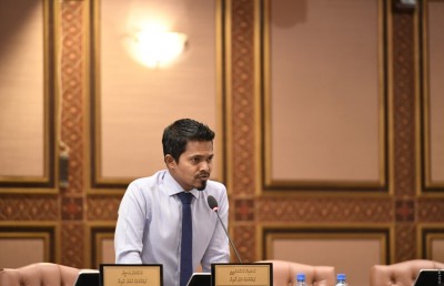 ފެނަކައިގެ މުވައްޒަފުން ގަވާއިދާ ޚިލާފަށް ވަކިކުރާކަމަށް ބުނެ އެމްޑީޕީން ކުއްލި މައްސަލައެއް