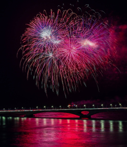 އާ ޓާމިނަލްގައި ފަސް ނަމާދުގެ ބަންގީގެ އަޑު އިވޭނެ