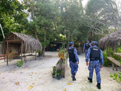 އައްޑޫ މާރާމާރީން ހައްޔަރުކުރި މީހުންގެ ތެރޭގައި ކުރީގެ ސަރުކާރުން ދޫކޮށްލި ދެ މީހެއް