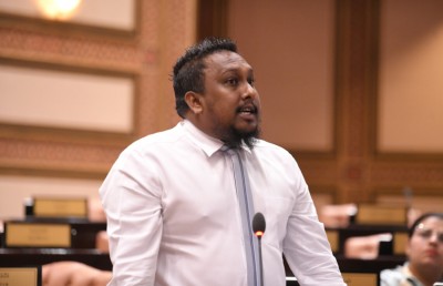 ޕީޖީގެ ވަކީލަށް ކުރާ ތުހުމަތާ ގުޅިގެން ކުއްލި މައްސަލައެއް