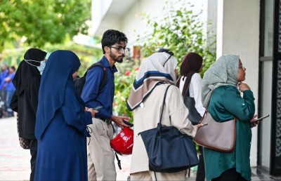 ސިވިލް ސާވަންޓުންގެ މުސާރަ ބޮޑުކުރުމުގެ މަޝްވަރާ ފުޅާދާއިރާއެއްގައި އެބަކުރަން: ސީއެސްސީ