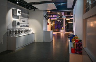 ގޭތެރެ ޒީނަތްތެރިކުރަން ބޭނުންކުރާ ތަކެތި "ގްލޯ ބައި އެލް"ގައި!