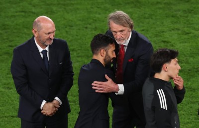 ޔުނައިޓެޑްގެ ޗޭންޖިން ރޫމްގެ ޓީވީ ތަޅާލުމުގެ ފައިދާ ފެނުނުކަމަށް އަމޯރިމް ގަބޫލުކުރޭ