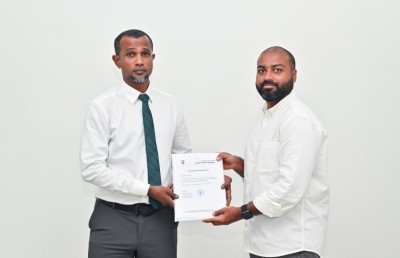 އެފްއޭއެމްގެ ރައީސްކަމަށް ޓޮމް ކުރިމަތިލައިފި