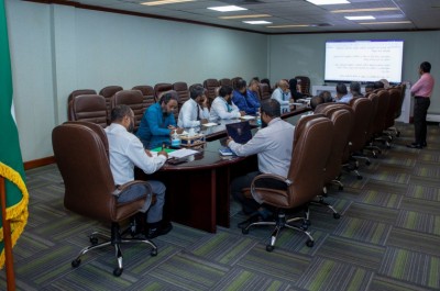 އިސްލާމިކް މިނިސްޓްރީގެ ކަންކަން ޒަމާނީކުރަން ތިންކް ޓޭންކެއް