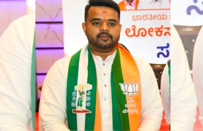 އިންޑިއާގެ ނުފޫޒުގަދަ ސިޔާސީ މީހަކު ރޭޕްގެ ކުށުގައި އުމުރަށް ޖަލަށް