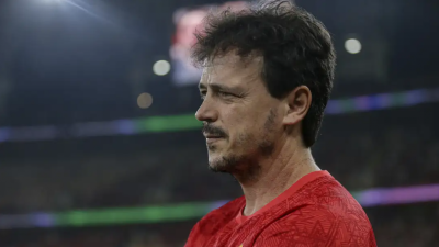 ބްރެޒިލްގެ ކޯޗުކަމުގެ މަގާމުން ޑިނީޒް ވަކިކޮށްފި