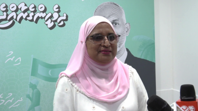 ލޯނު ނުދެއްކުނީ، ކުރަމުންދިޔަ މަސައްކަތަށް މިދިޔަ ސަރުކާރުން ހުރަސް އެޅުމުން: އާޒިމާ