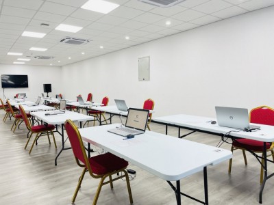 އޭވިއޭޝަން އިމްތިހާނު ހަދަން ޚާއްޞަ އިމްތިހާނު ހޯލެއް